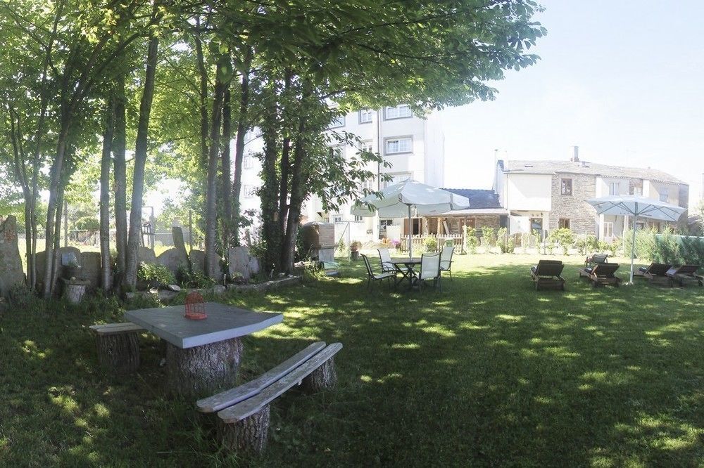 Pension Albergue A Pedra Sarria Eksteriør billede